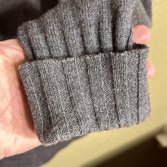 PATAGONIA Women’s Lambswool Blend Cardigan - Picture 7 of 10